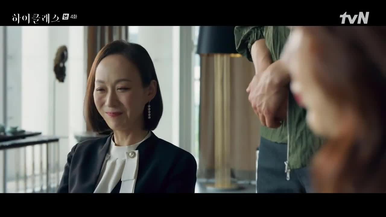 Кадры из сериала Высший класс 4 серия 1 сезон (2021)